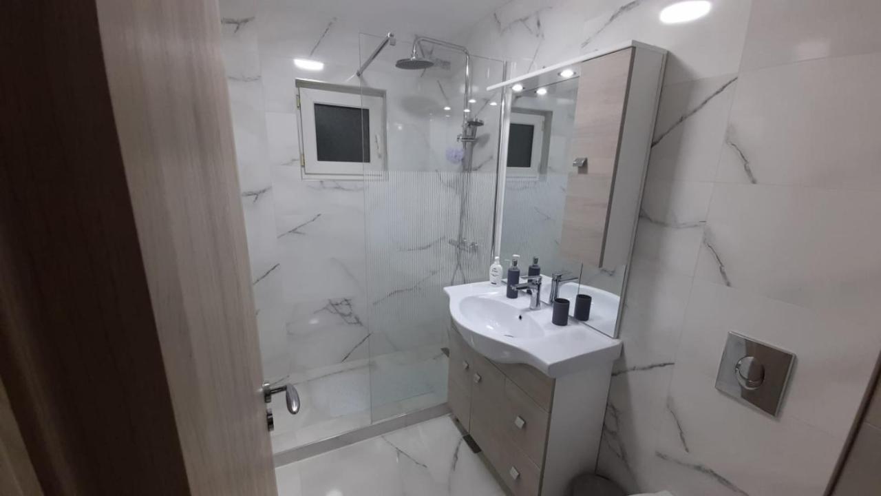 Delia Apartament Άλμπα Ιούλια Εξωτερικό φωτογραφία